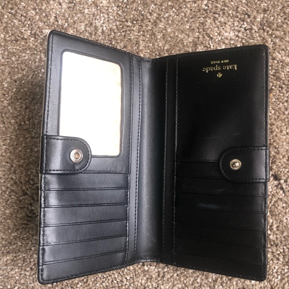 Kate Spade Wallet - Picture 2 of 3